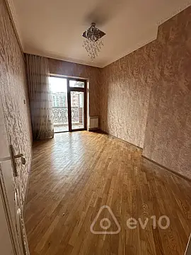 Kirayə verilir 3 otaqlı yeni tikili 100 m²