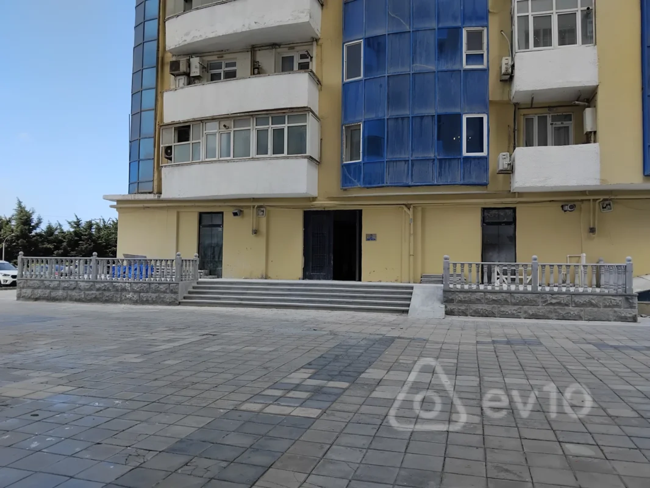 Satılır mənzil 886 m²