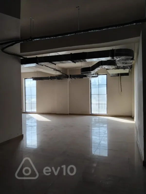 Satılır mənzil 886 m²