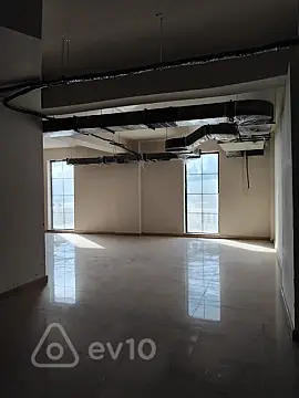 Satılır mənzil 886 m²