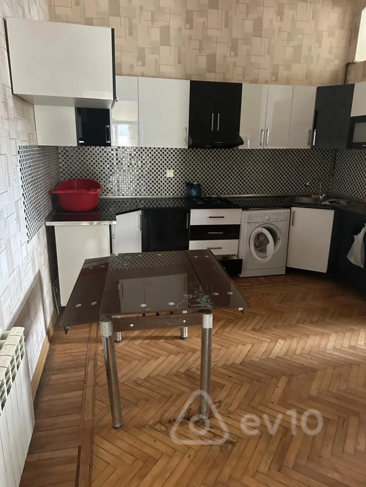 Kirayə verilir 3 otaqlı yeni tikili 120 m²
