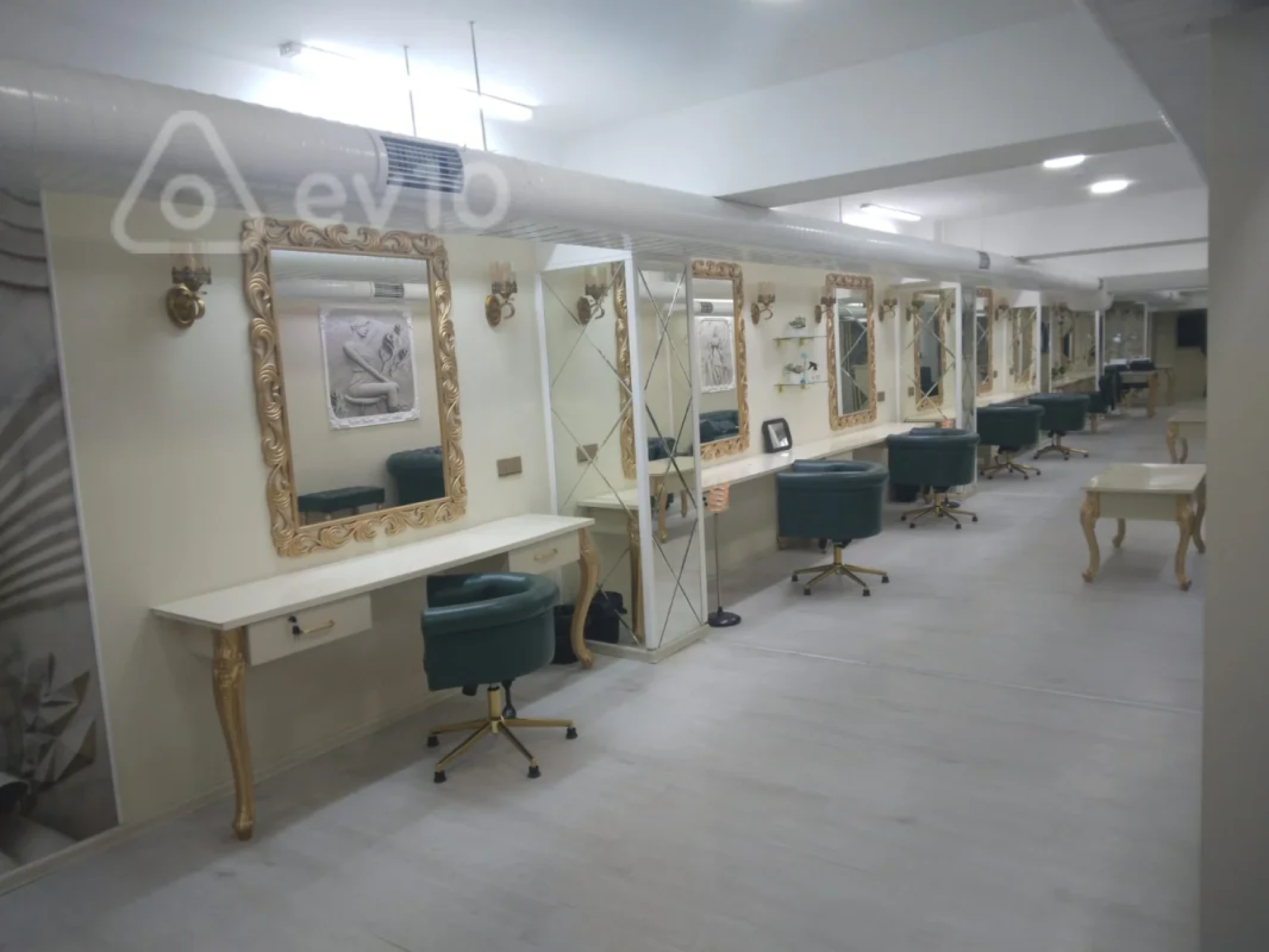 Kirayə verilir mənzil 200 m²