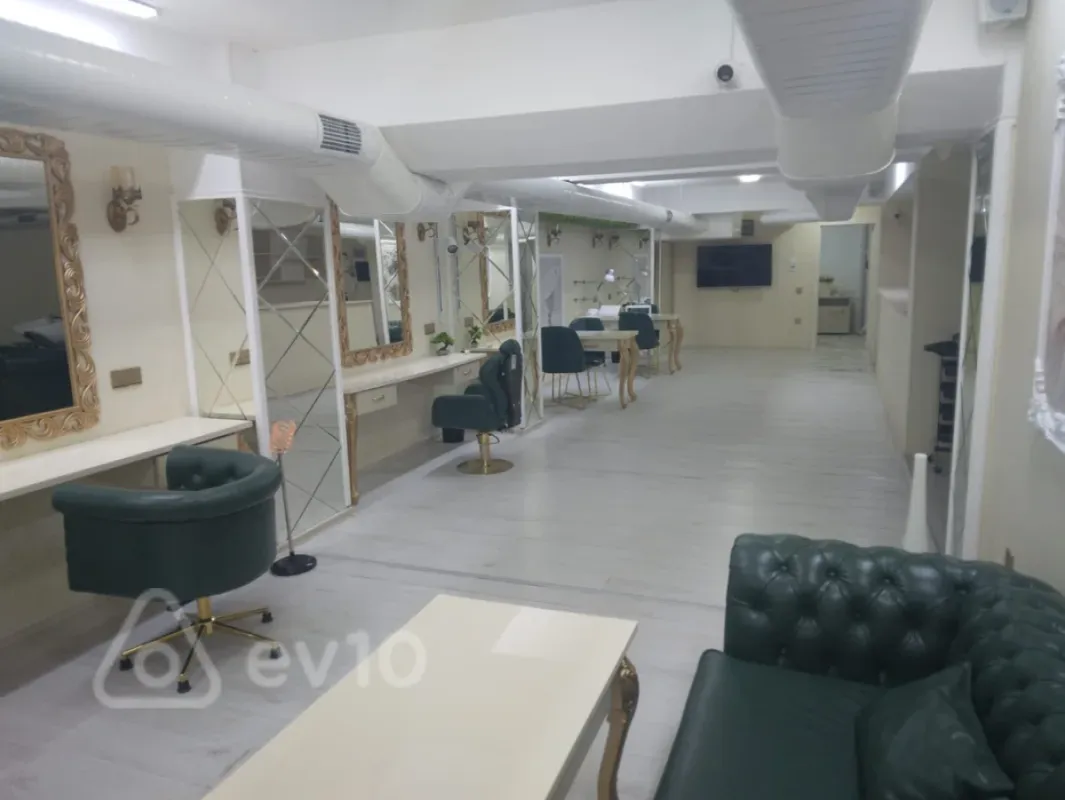 Kirayə verilir mənzil 200 m²