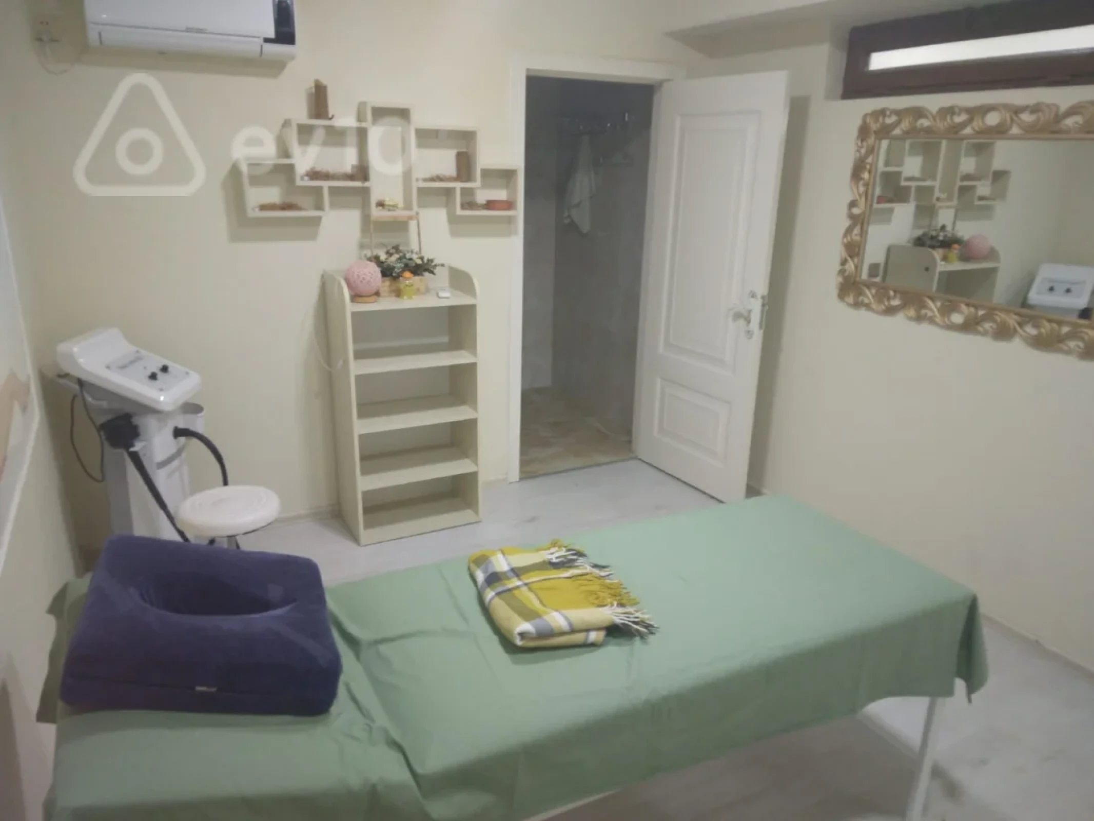 Kirayə verilir mənzil 200 m²