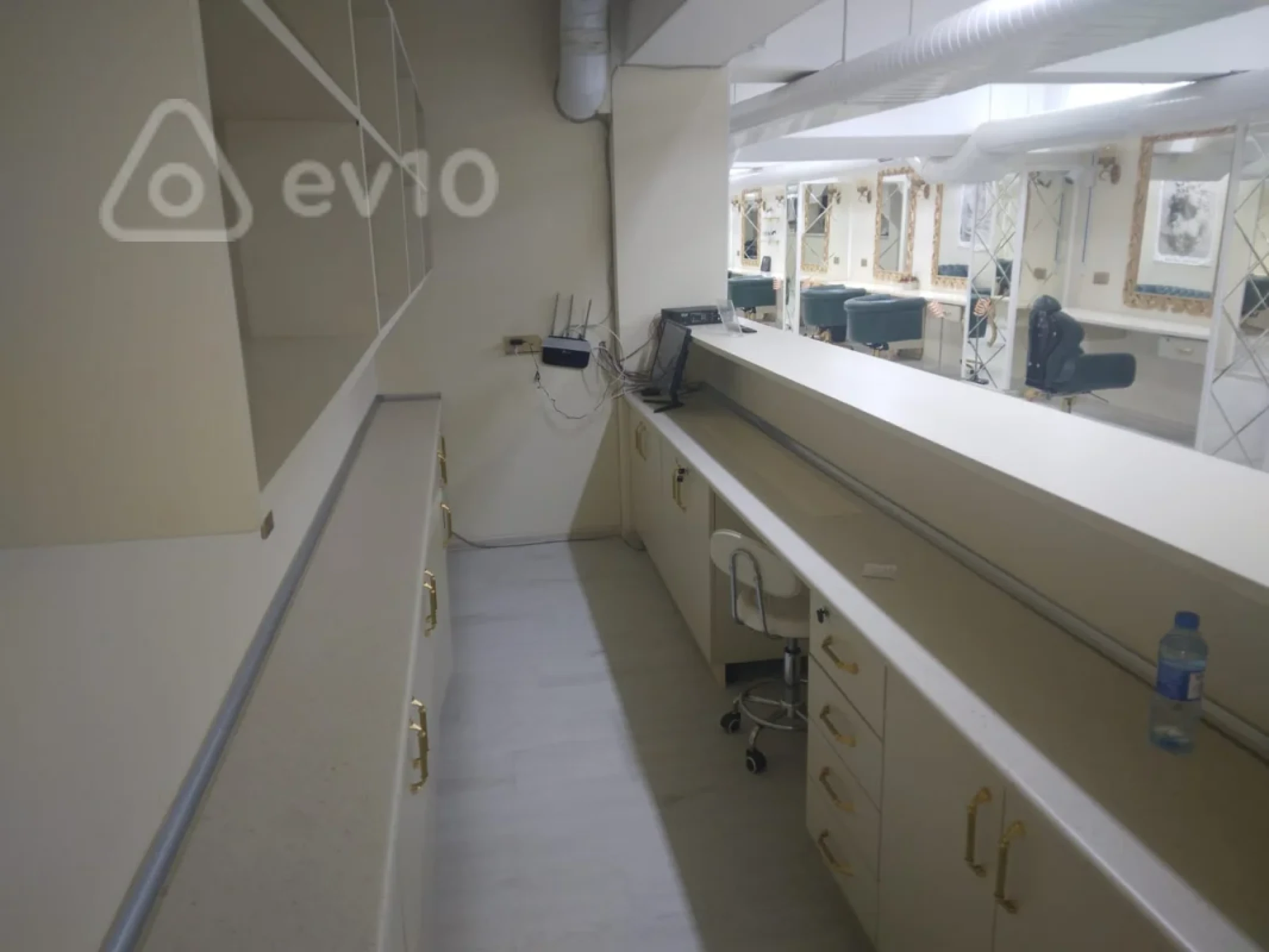 Kirayə verilir mənzil 200 m²