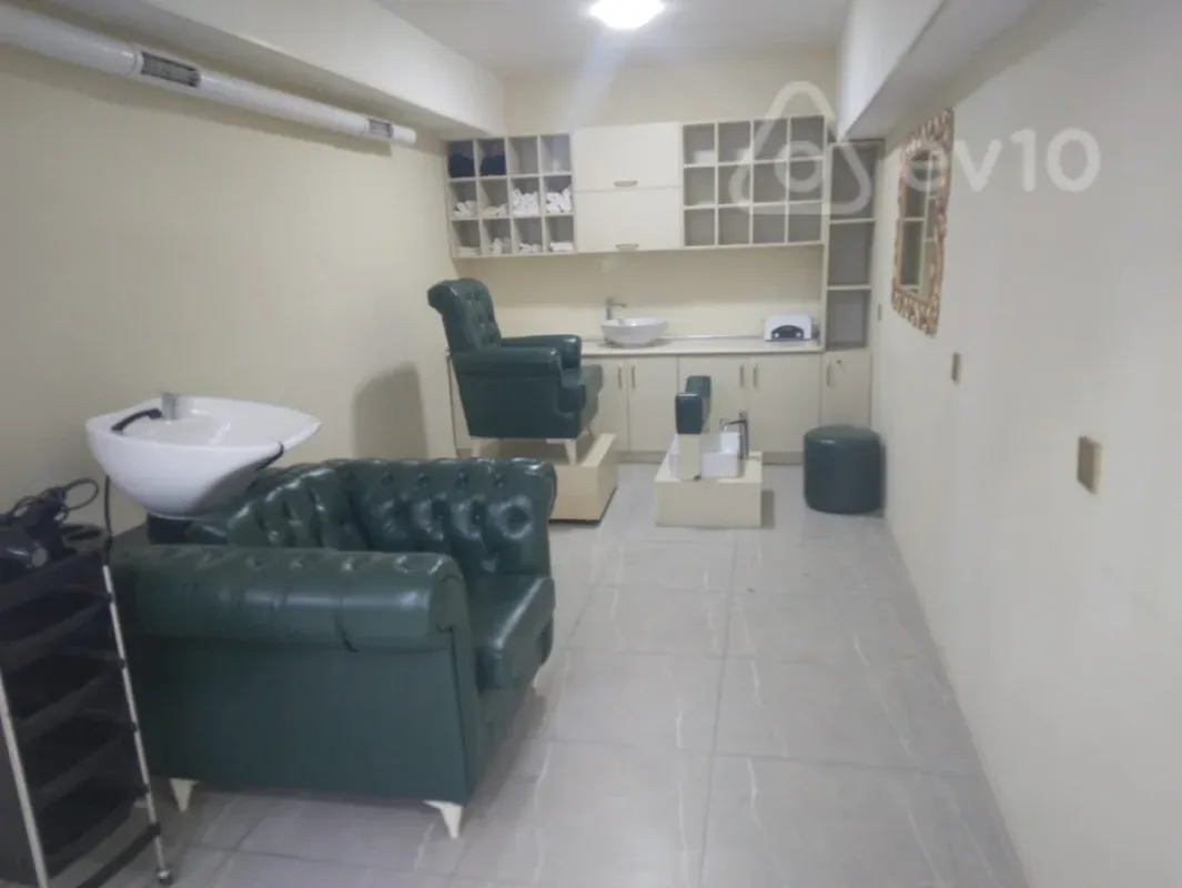 Kirayə verilir mənzil 200 m²