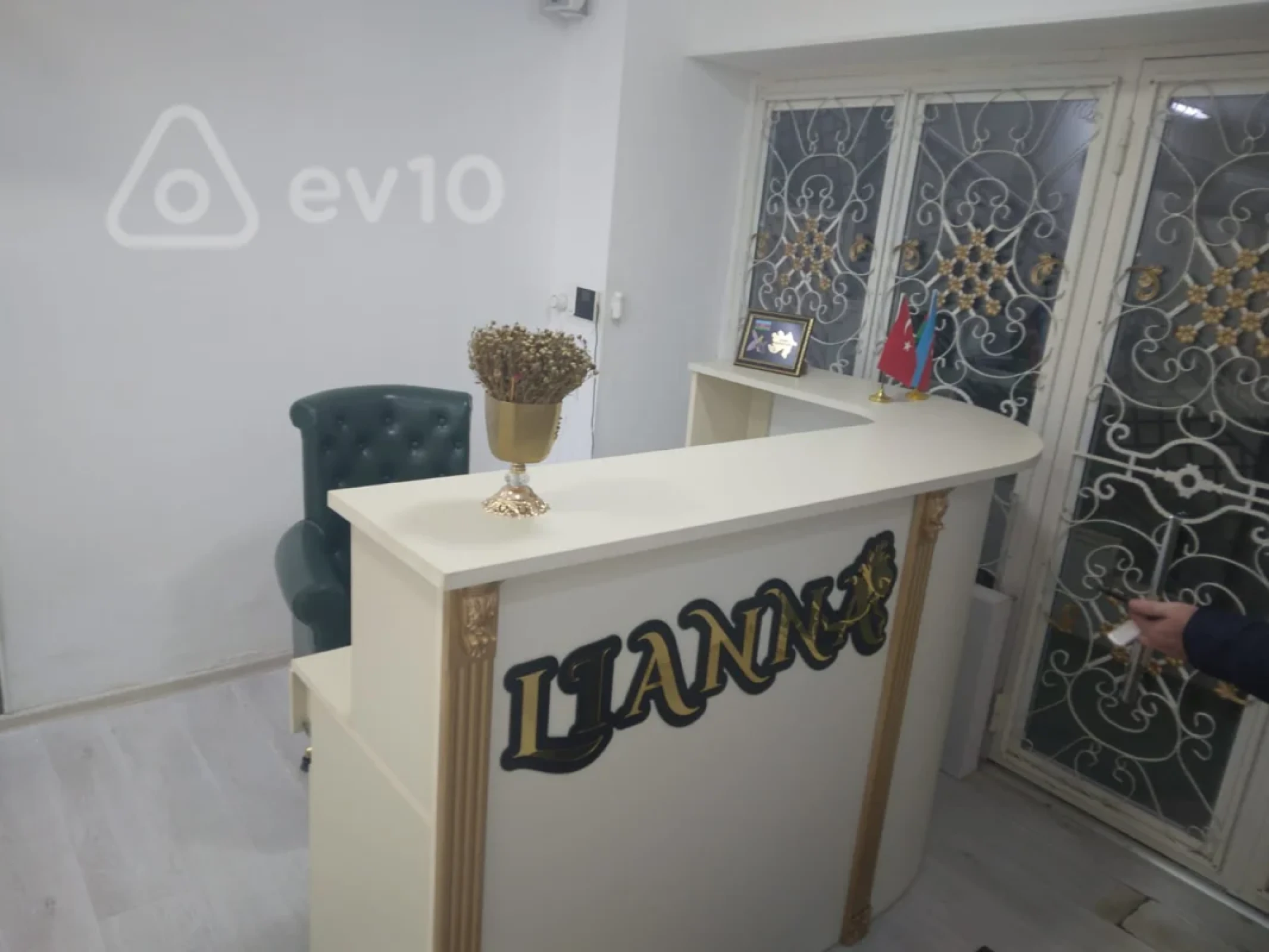 Kirayə verilir mənzil 200 m²