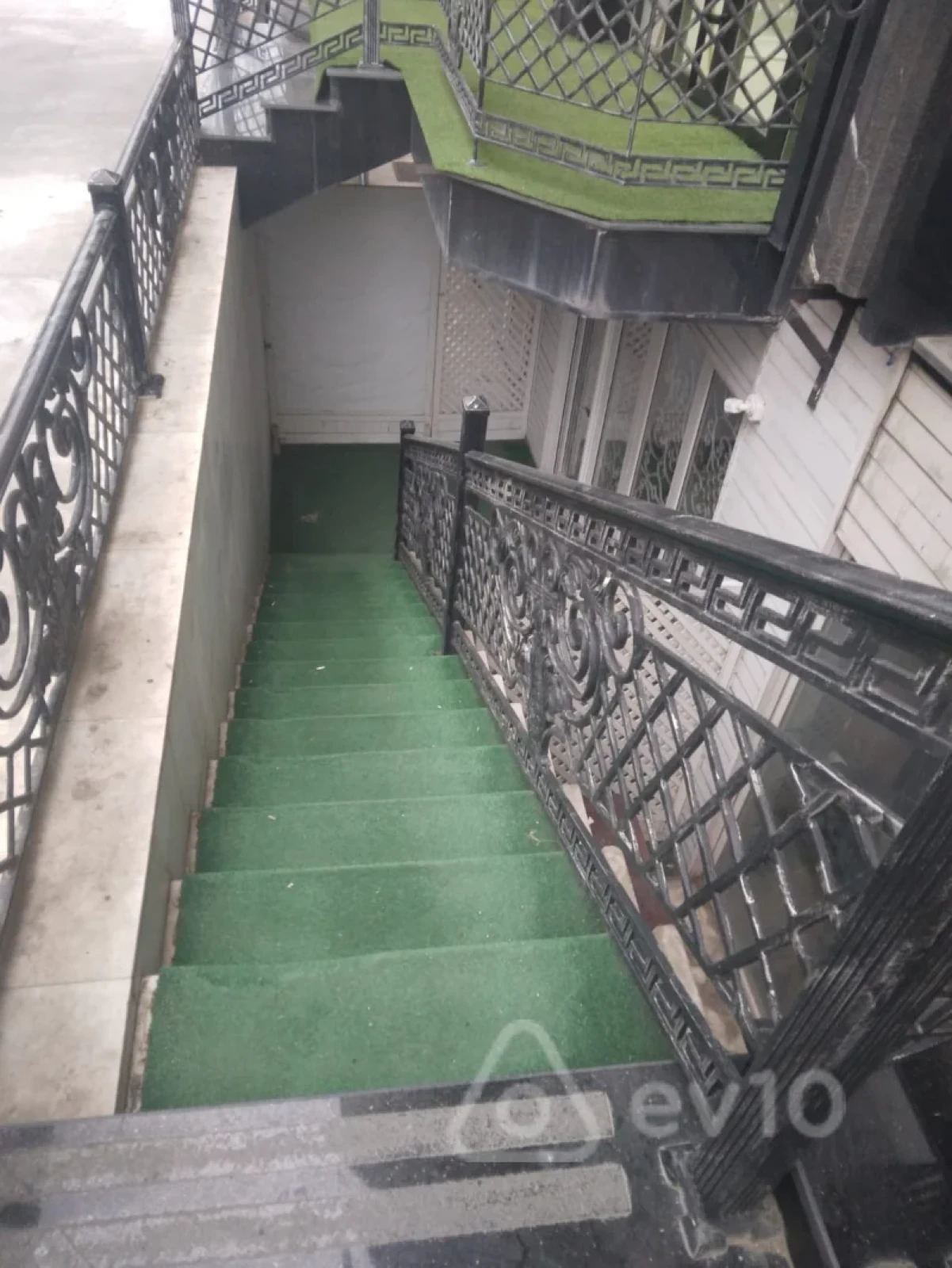 Kirayə verilir mənzil 200 m²