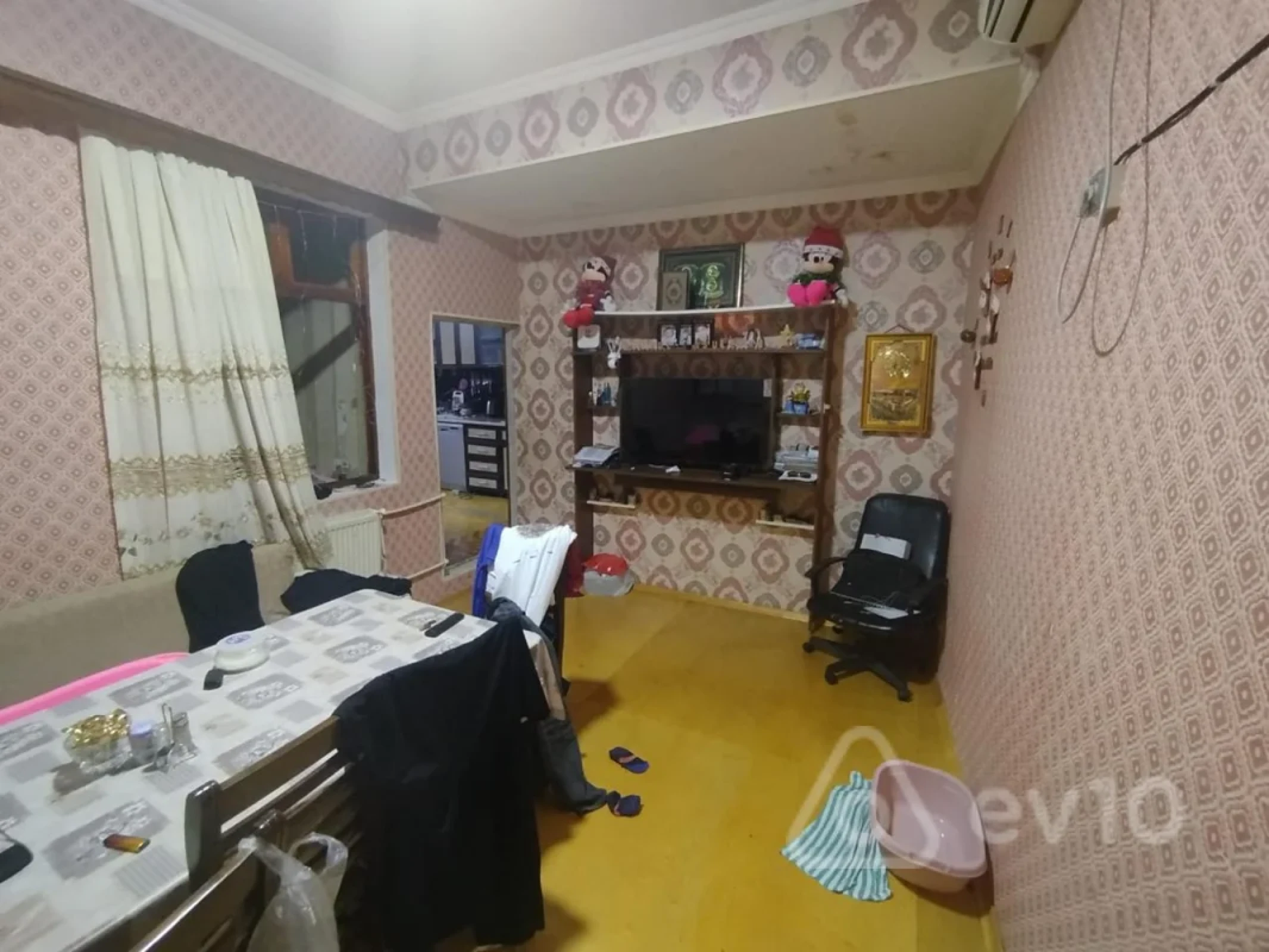 Satılır 14 otaqlı həyət evi 310 m²