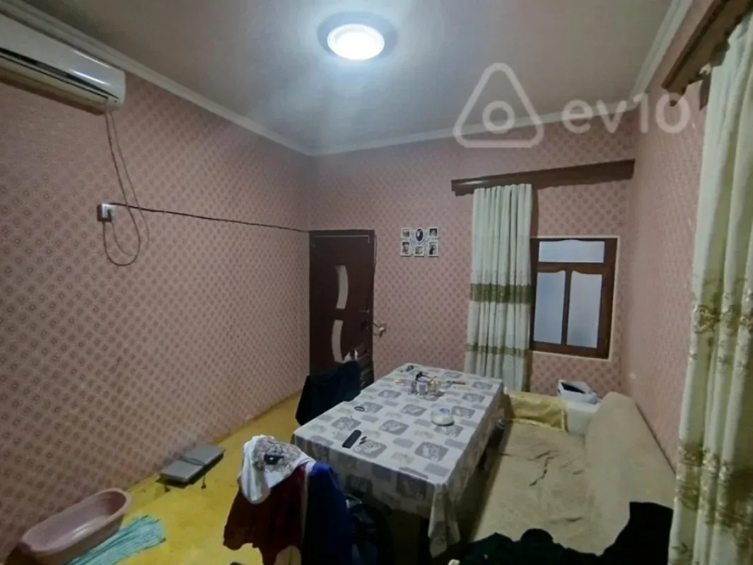 Satılır 14 otaqlı həyət evi 310 m²