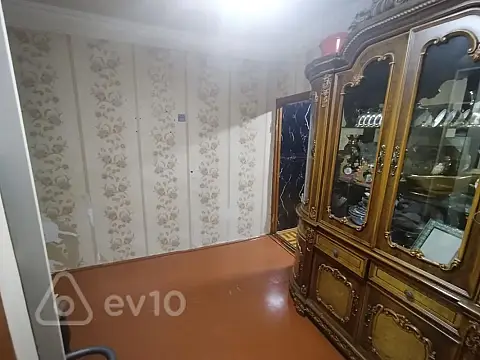 Satılır 14 otaqlı həyət evi 310 m²