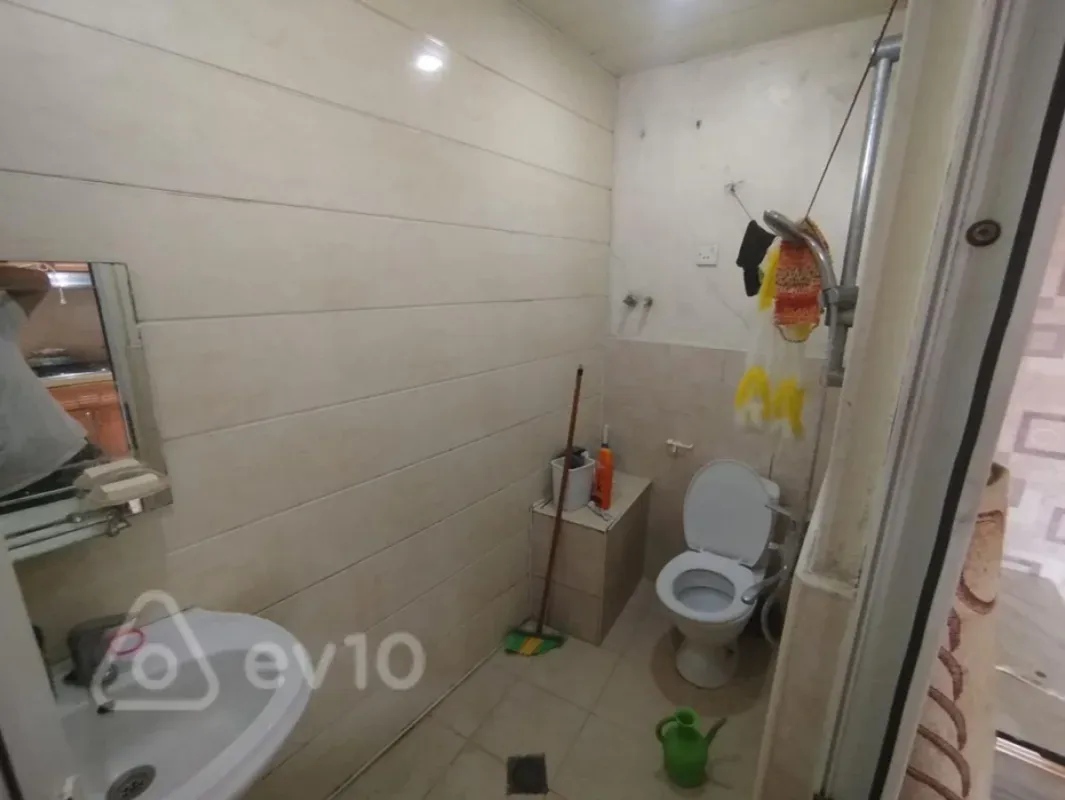 Satılır 14 otaqlı həyət evi 310 m²