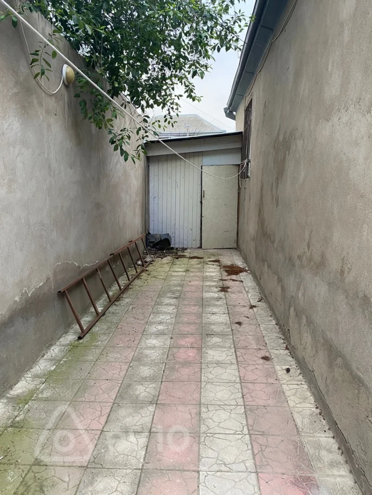 Kirayə verilir 3 otaqlı həyət evi 90 m²