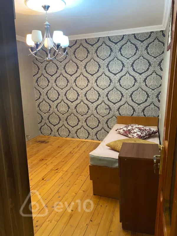 Kirayə verilir 3 otaqlı həyət evi 90 m²