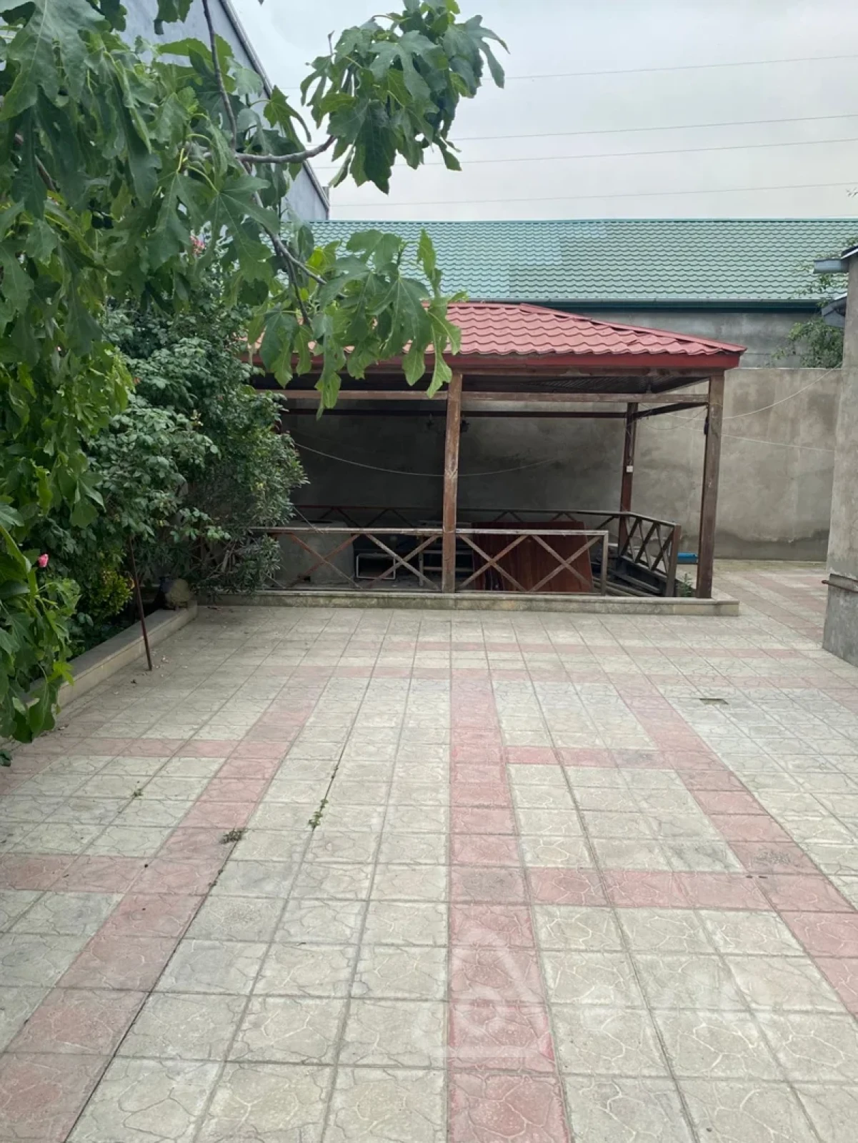 Kirayə verilir 3 otaqlı həyət evi 90 m²