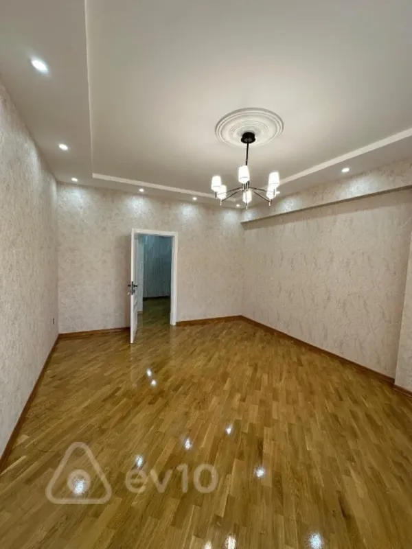 Satılır 3 otaqlı yeni tikili 84 m²
