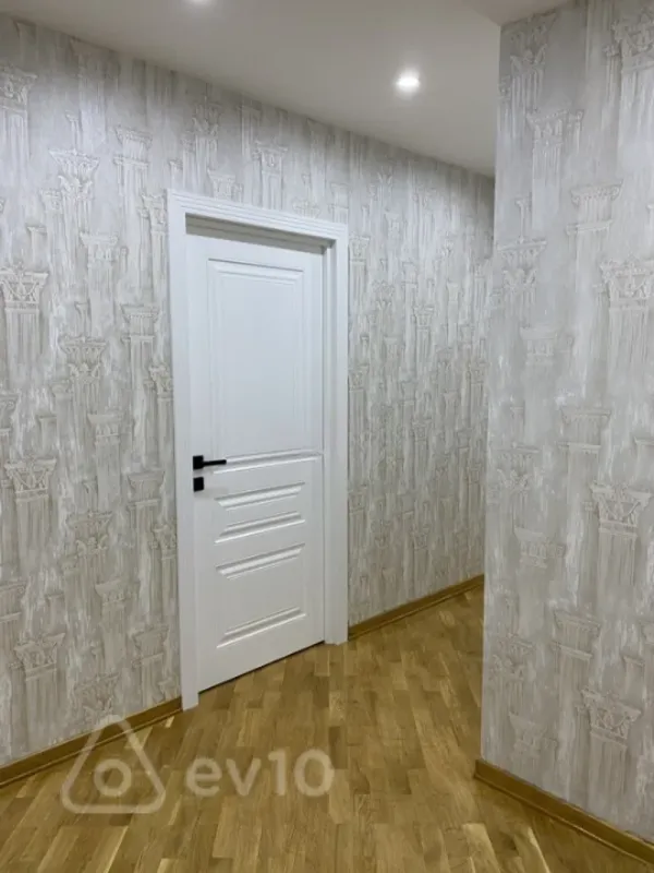 Satılır 3 otaqlı yeni tikili 84 m²