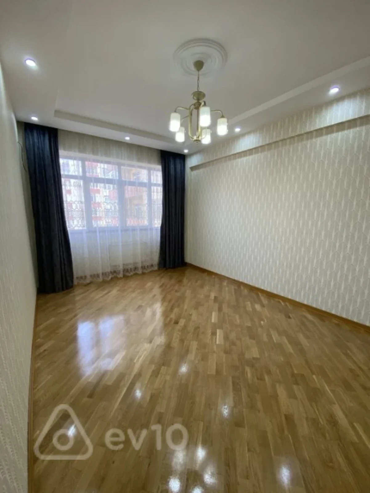 Satılır 3 otaqlı yeni tikili 84 m²