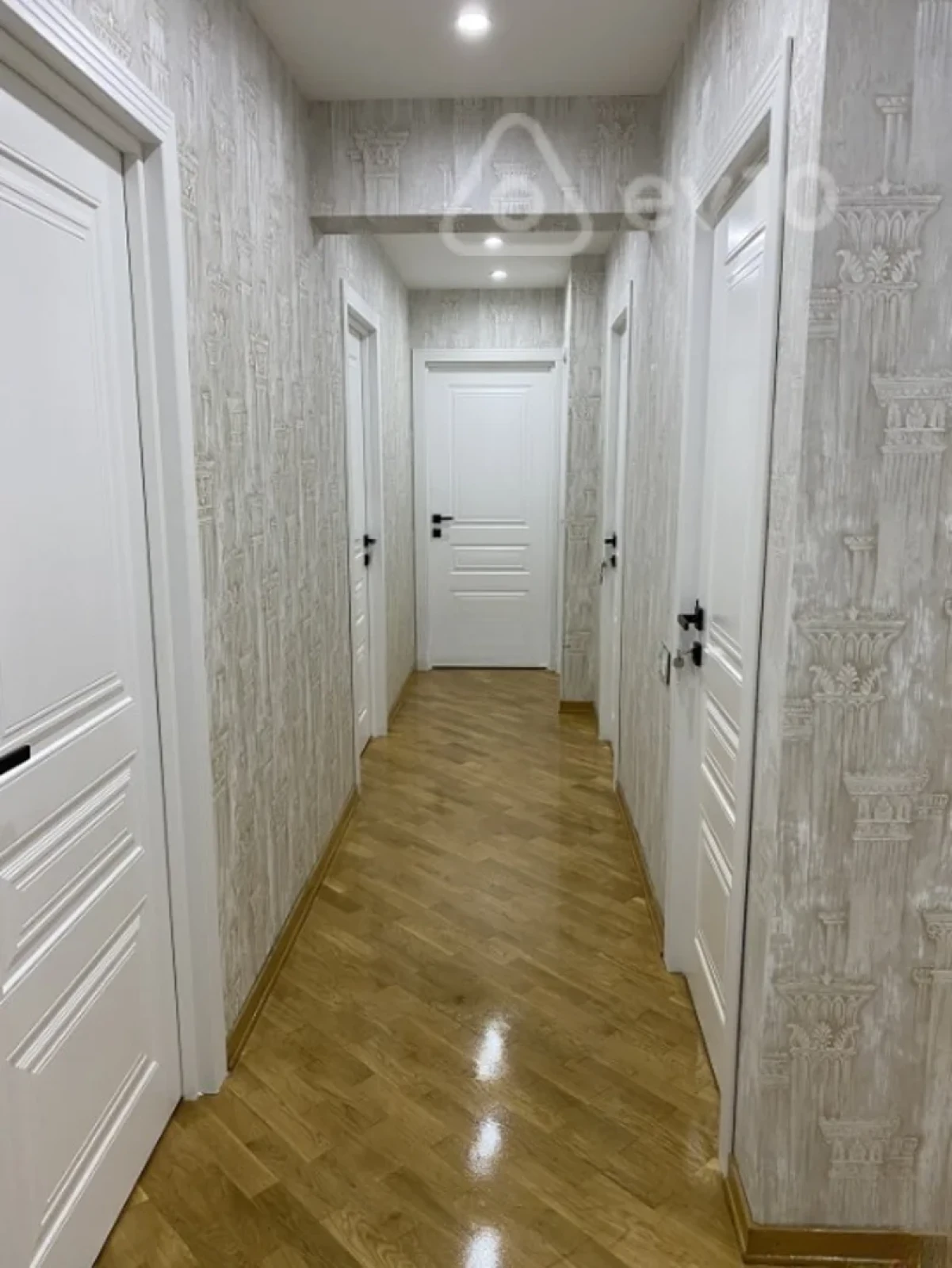 Satılır 3 otaqlı yeni tikili 84 m²