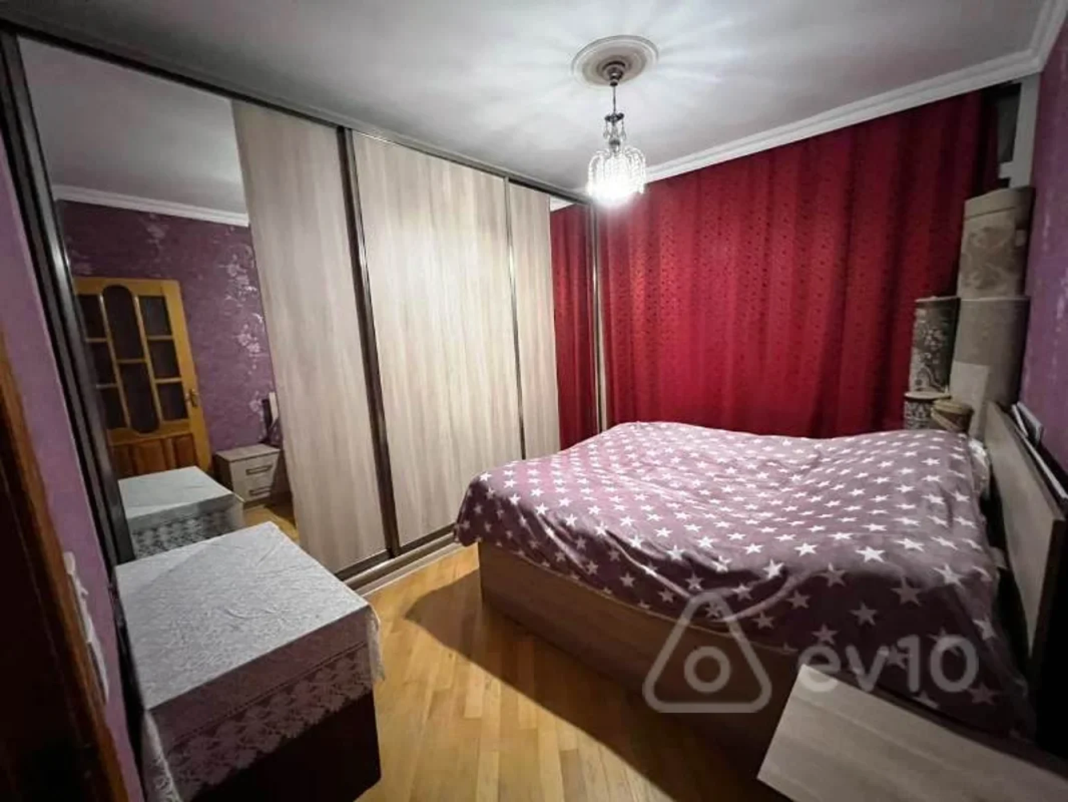 Satılır 3 otaqlı köhnə tikili 60 m²