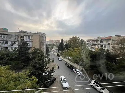 Satılır 3 otaqlı köhnə tikili 60 m²
