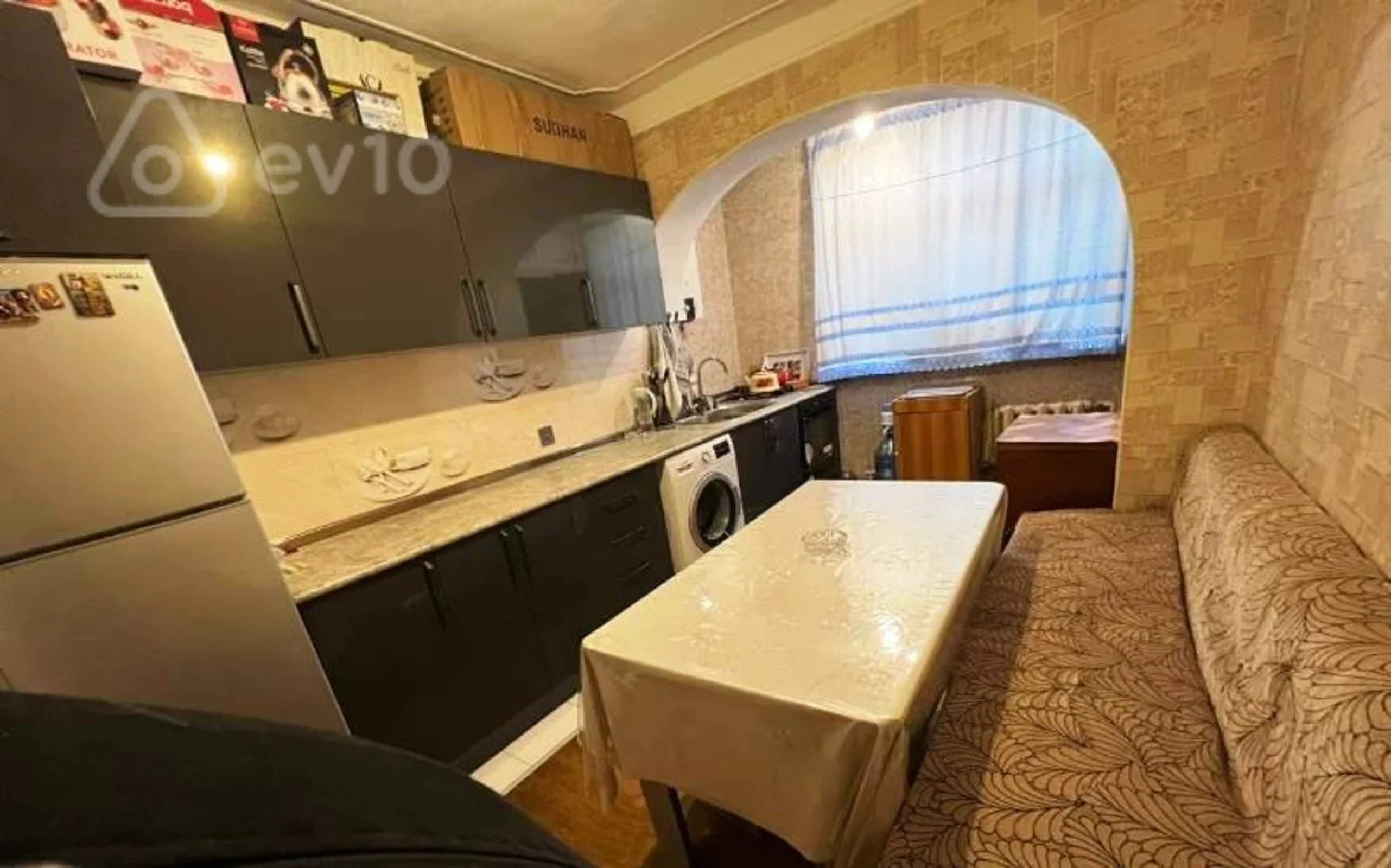 Satılır 3 otaqlı köhnə tikili 60 m²