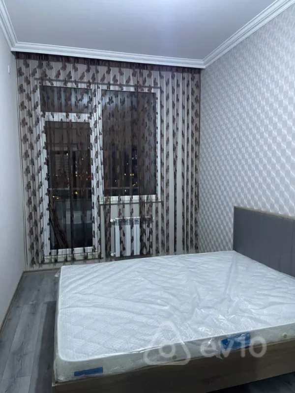 Kirayə verilir 2 otaqlı yeni tikili 50 m²
