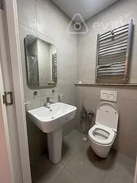 Kirayə verilir 2 otaqlı yeni tikili 50 m²