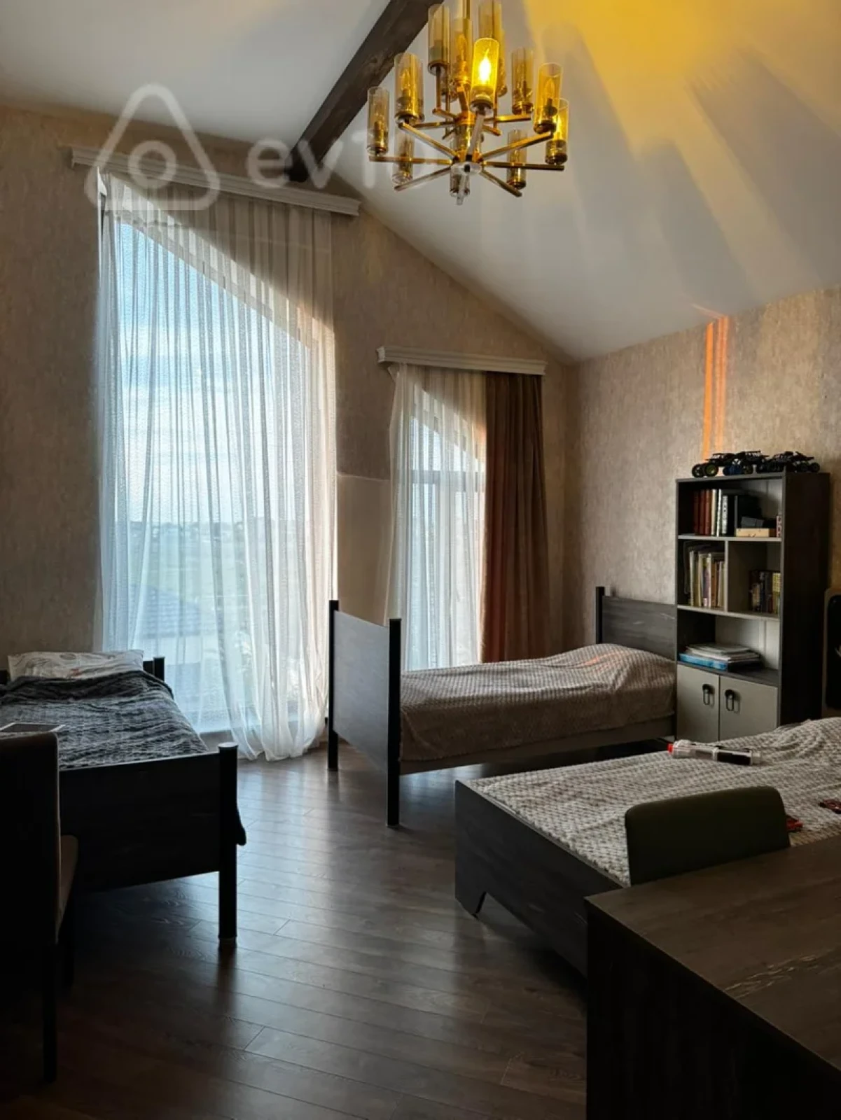 Kirayə verilir 5 otaqlı həyət evi 230 m²