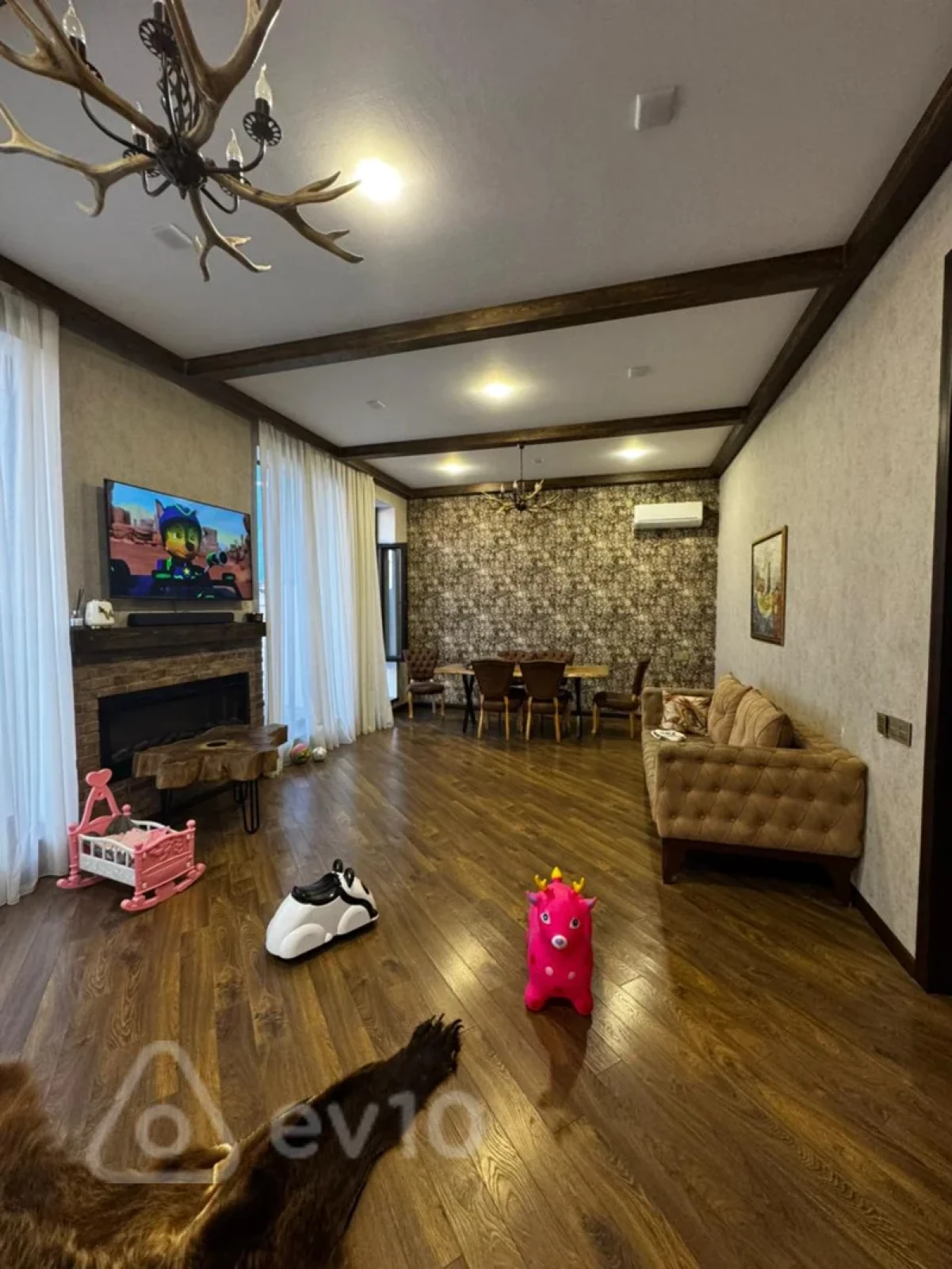 Kirayə verilir 5 otaqlı həyət evi 230 m²