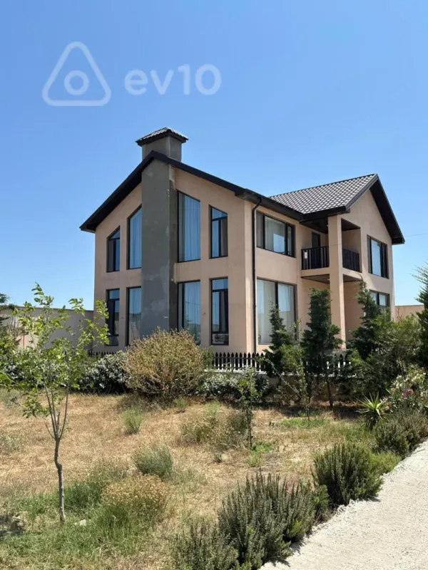 Kirayə verilir 5 otaqlı həyət evi 230 m²