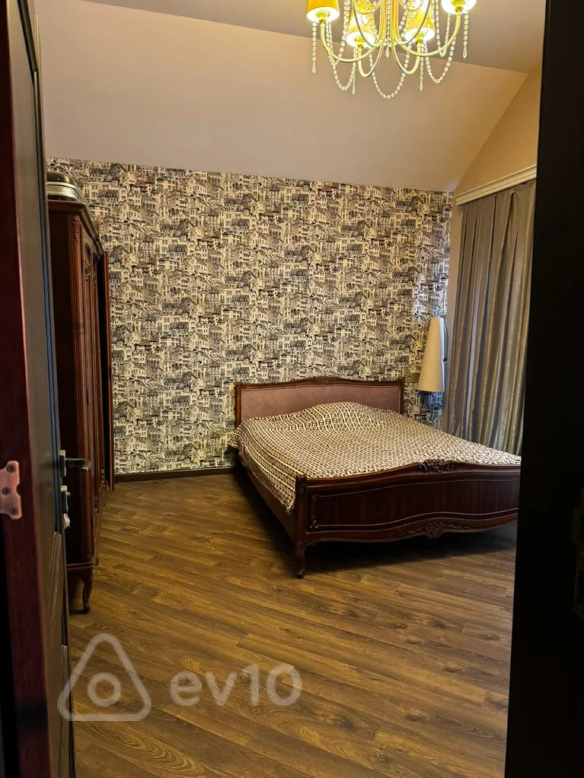 Kirayə verilir 5 otaqlı həyət evi 230 m²
