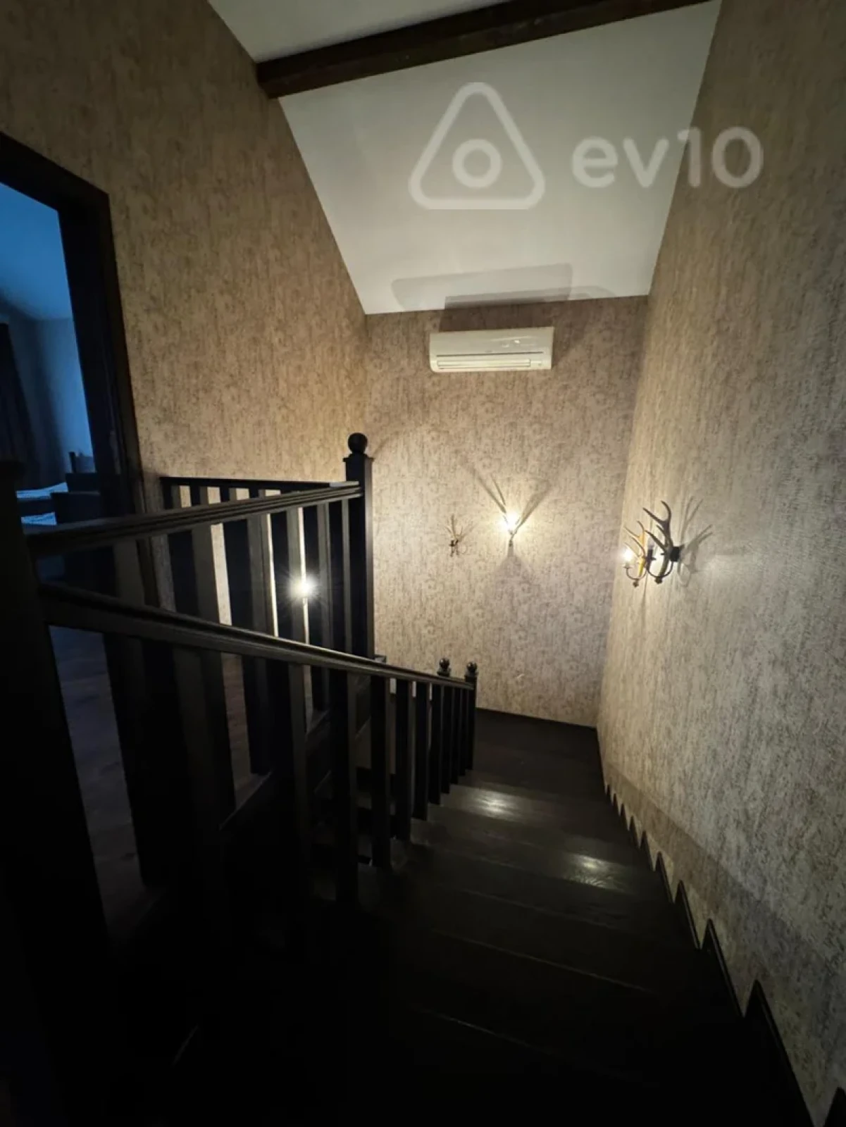 Kirayə verilir 5 otaqlı həyət evi 230 m²