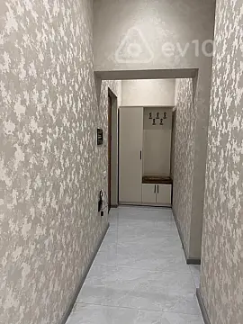 Kirayə verilir 2 otaqlı yeni tikili 95 m²