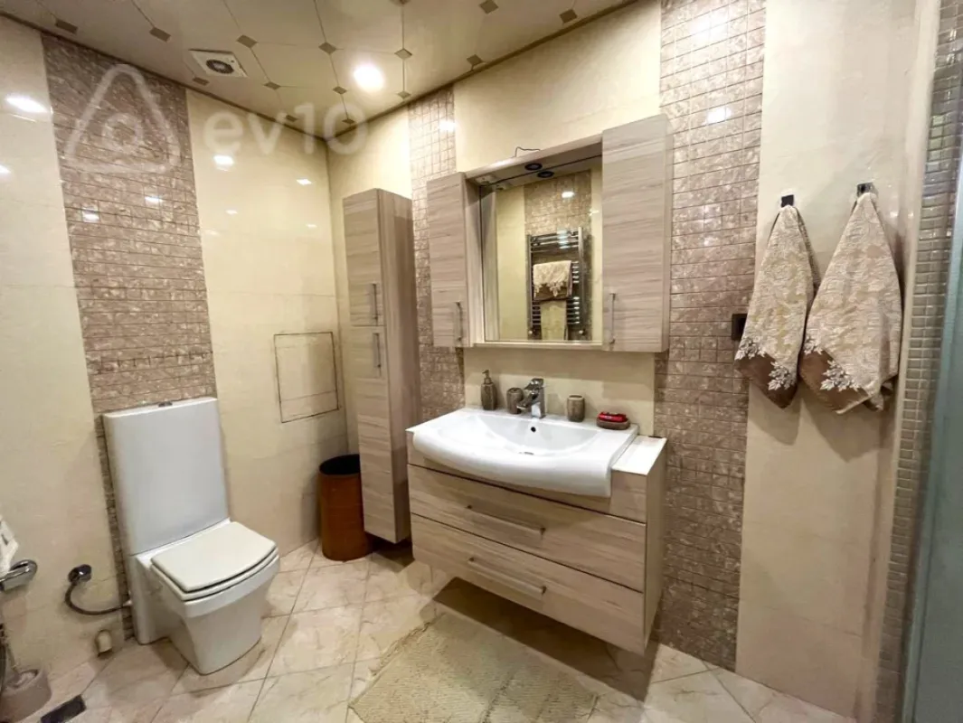 Kirayə verilir 3 otaqlı yeni tikili 100 m²