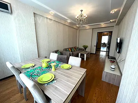 Kirayə verilir 3 otaqlı yeni tikili 100 m²