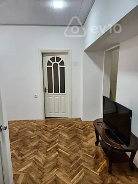 Kirayə verilir 3 otaqlı köhnə tikili 100 m² — Bakı, Nəsimi 3 otaq 100.00 m²