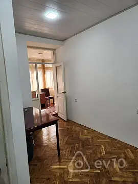 Kirayə verilir 3 otaqlı köhnə tikili 100 m²