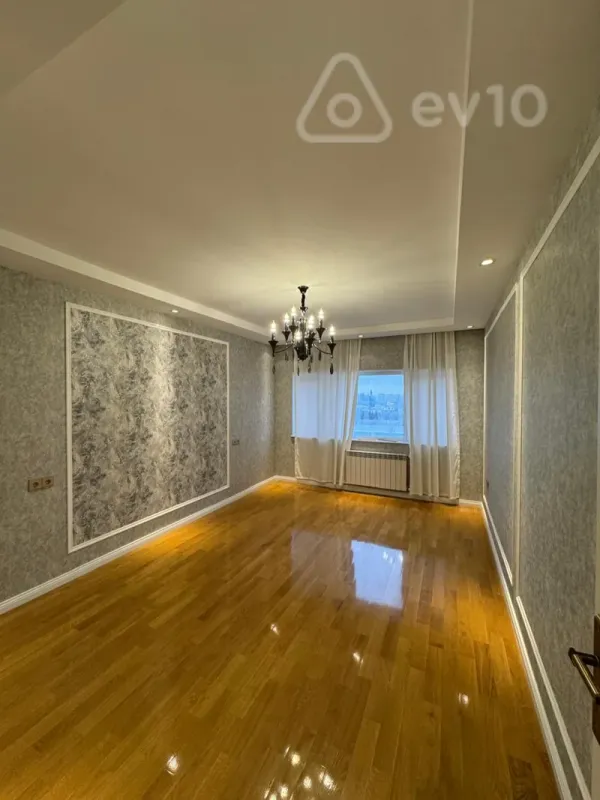 Satılır 3 otaqlı köhnə tikili 85 m²