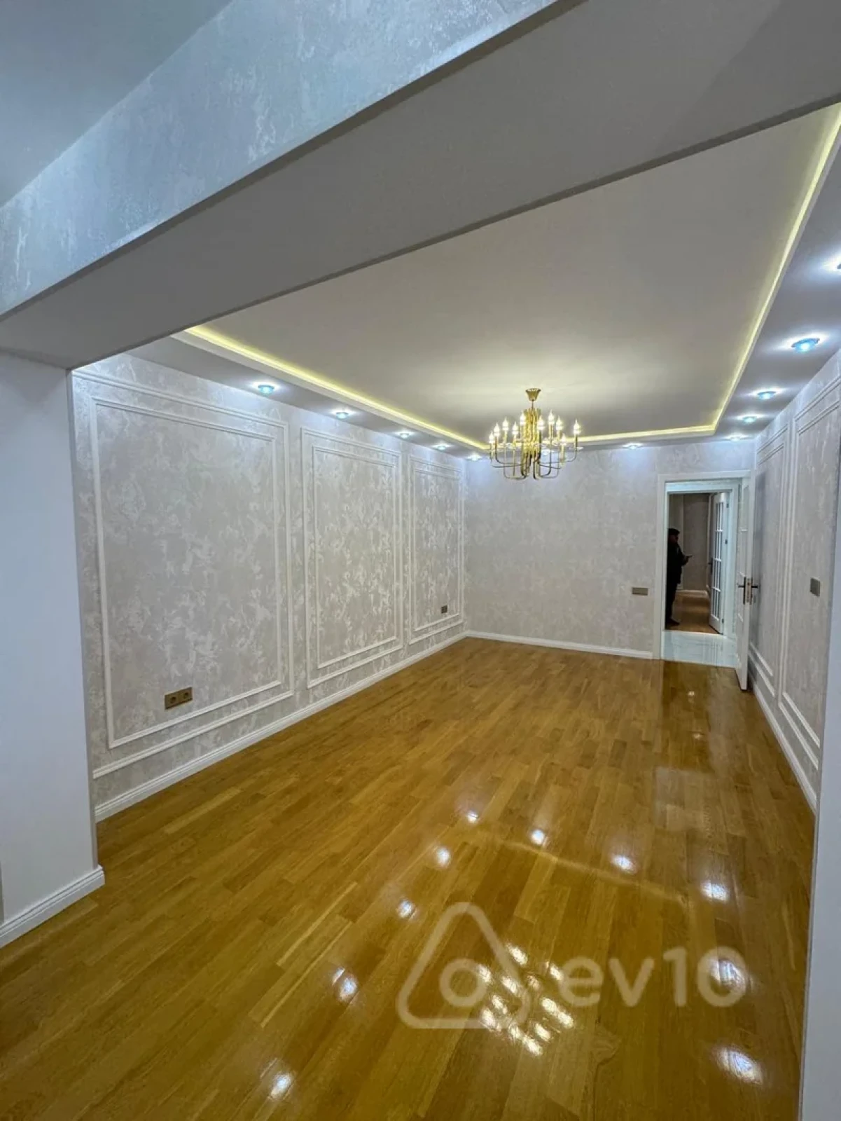 Satılır 3 otaqlı köhnə tikili 85 m²