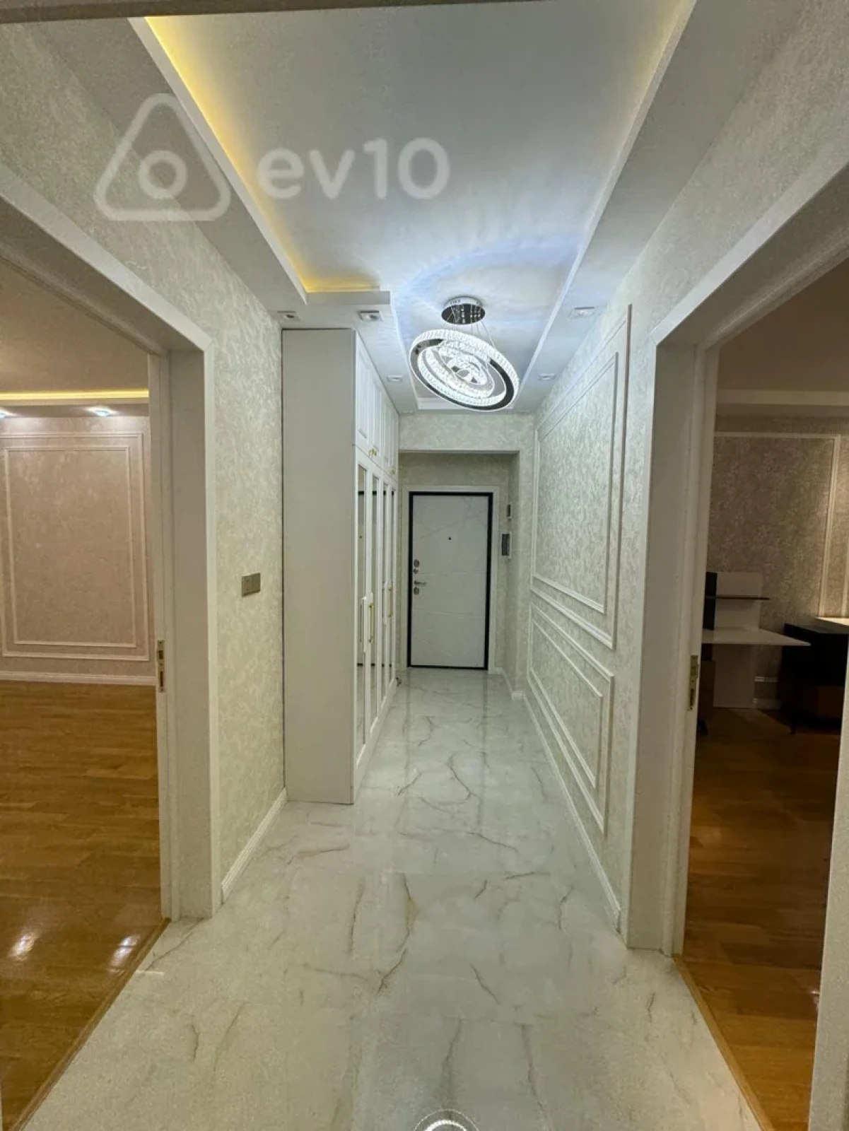 Satılır 3 otaqlı köhnə tikili 85 m²