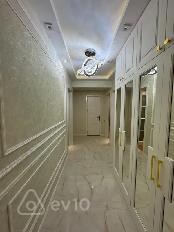 Satılır 3 otaqlı köhnə tikili 85 m²