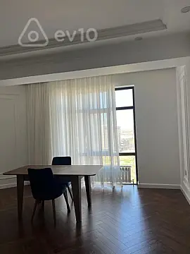 Kirayə verilir 2 otaqlı yeni tikili 102 m²