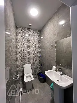 Kirayə verilir 2 otaqlı yeni tikili 102 m²