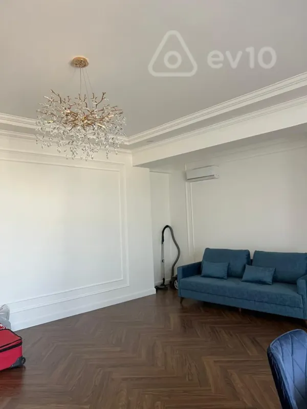 Kirayə verilir 2 otaqlı yeni tikili 102 m²