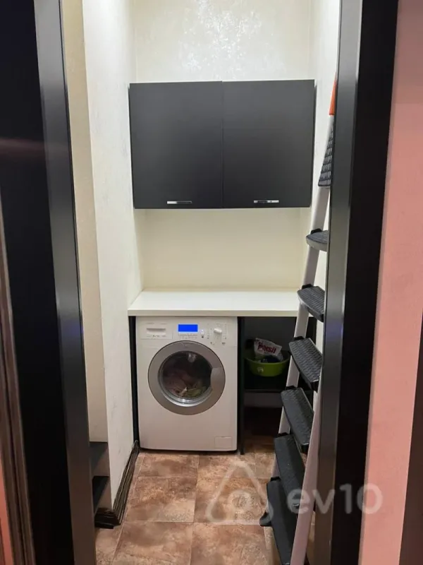 Kirayə verilir 2 otaqlı yeni tikili 85 m²