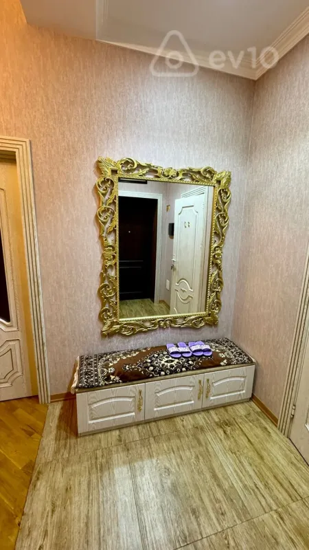 Kirayə verilir 3 otaqlı yeni tikili 130 m²