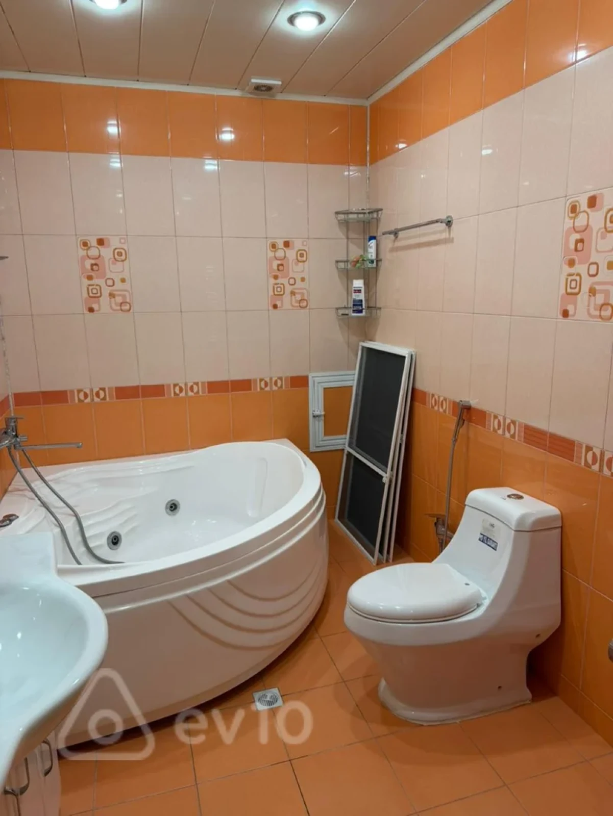 Kirayə verilir 3 otaqlı yeni tikili 130 m²