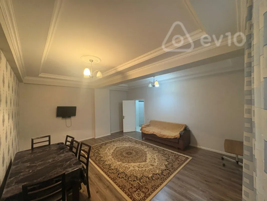 Kirayə verilir 2 otaqlı yeni tikili 90 m²
