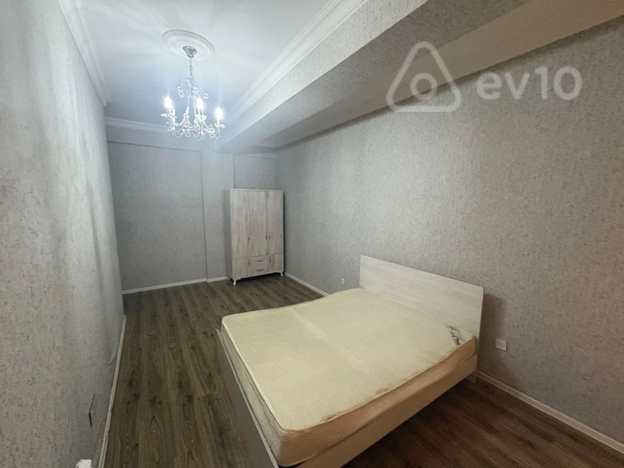 Kirayə verilir 2 otaqlı yeni tikili 90 m²